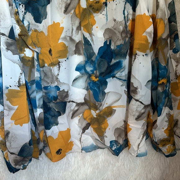 Round Neck Long Sleeve Blouse - Picture 2 of 4